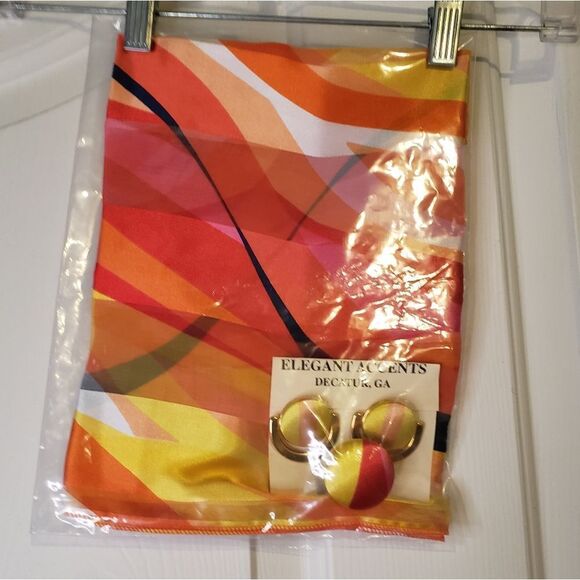 New Matching Scarf, Clip, And Earrings - Picture 1 of 5